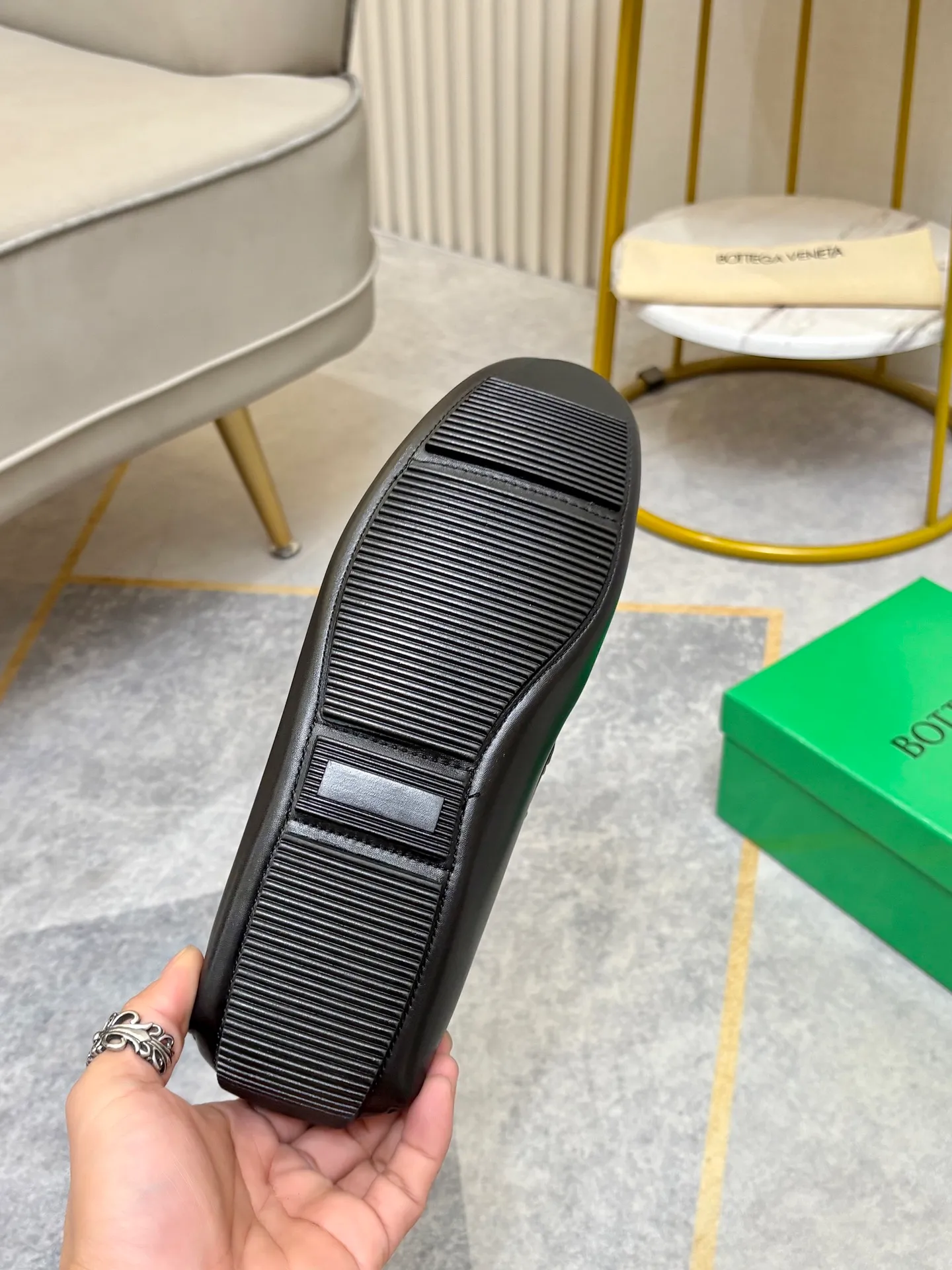 P420💰 (Niu Li + Niu Pad) [BV] The latest hot style‼ ️Casual men's shoes, uppers imported first-layer cowhide ➕Full imported cowhide lining✔️Exquisite workmanship, excellent foot feel, special rubber soles✔️, cool and fashionable, the latest fashion, fashionable outsole, hurry up.  Code number: 38-44 (can be customized to 37.45, non-refundable)